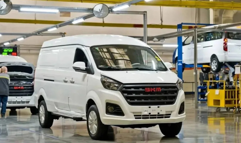 АвтоВАЗ представил новую линейку грузопассажирских автомобилей под маркой SKM